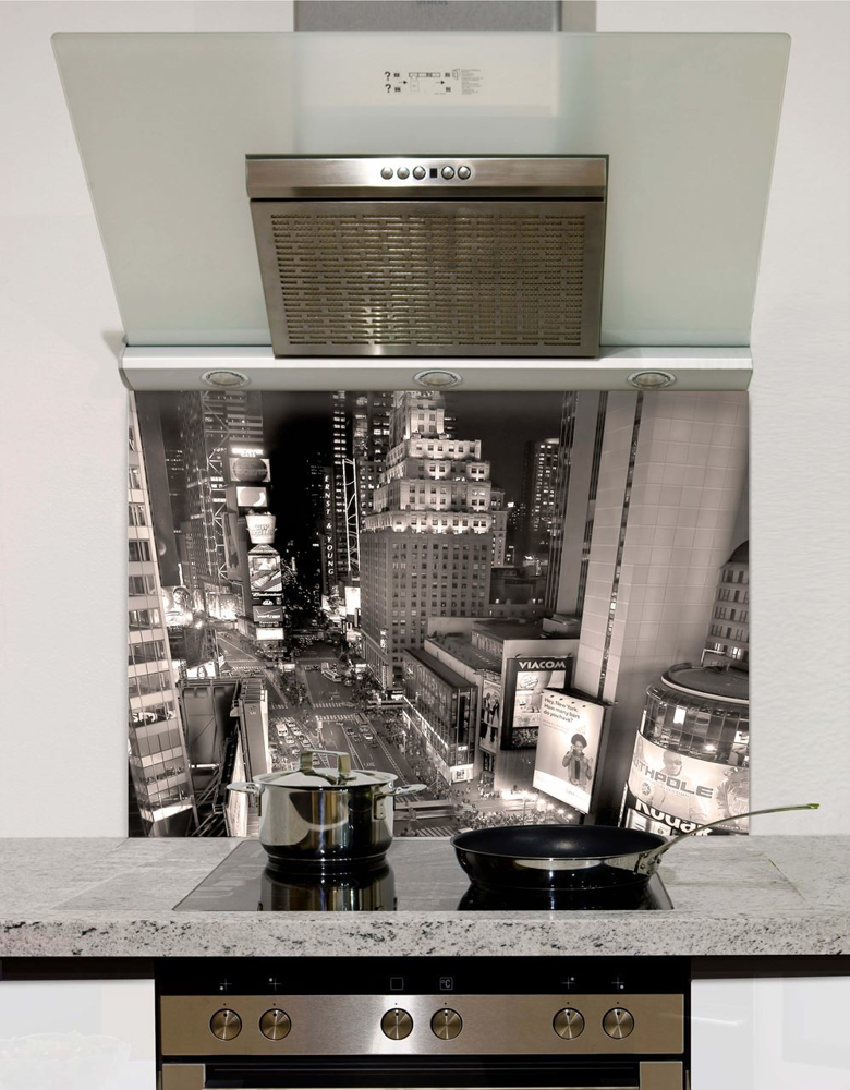 Picture of New York downtown at night Splashback