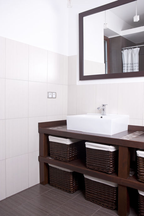 tiles or splashbacks for bathrooms?